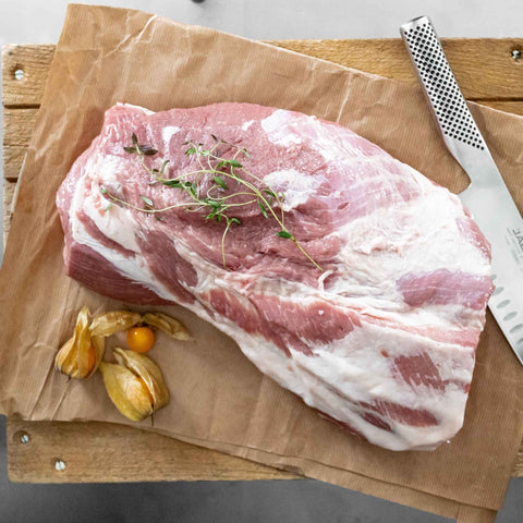 Hel fläskkarré benfri ca 1 kg - Järvtjärns utegrisar (Fryst)