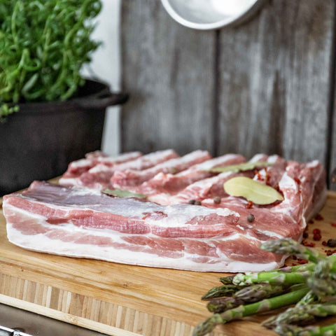 Sidfläsk ca 1 kg - Järvtjärns utegrisar (Fryst)